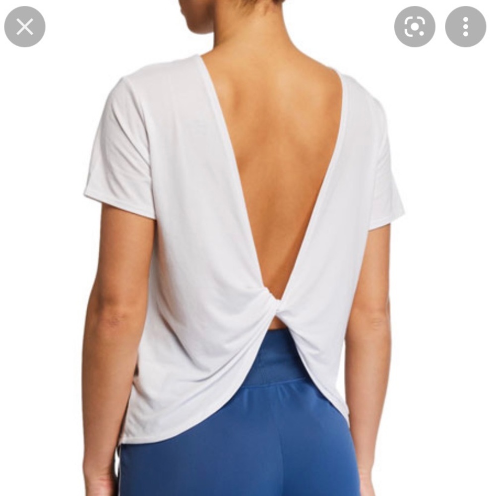 Nike top